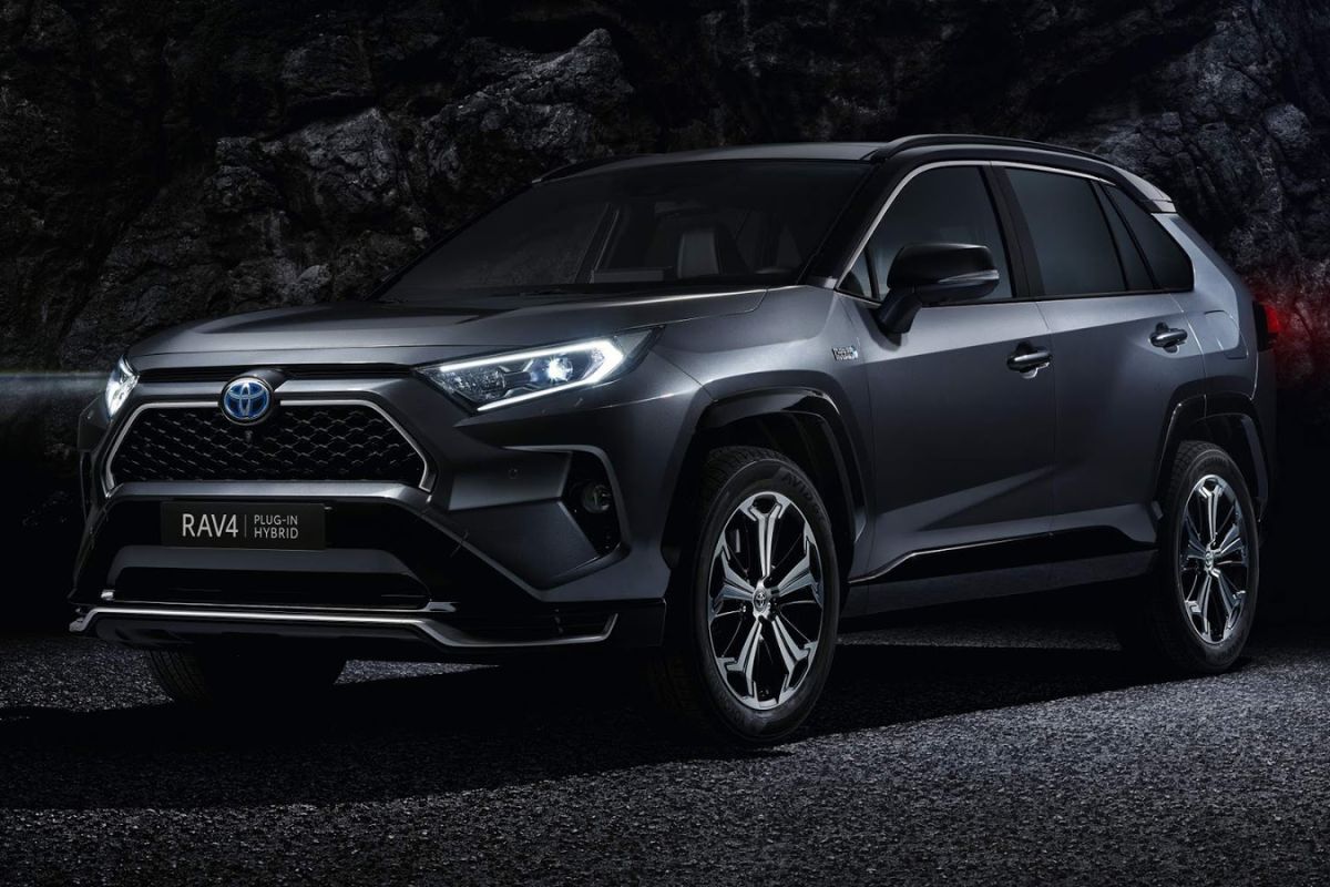 RAV4 ganha versão XSE Plug-in Hybrid